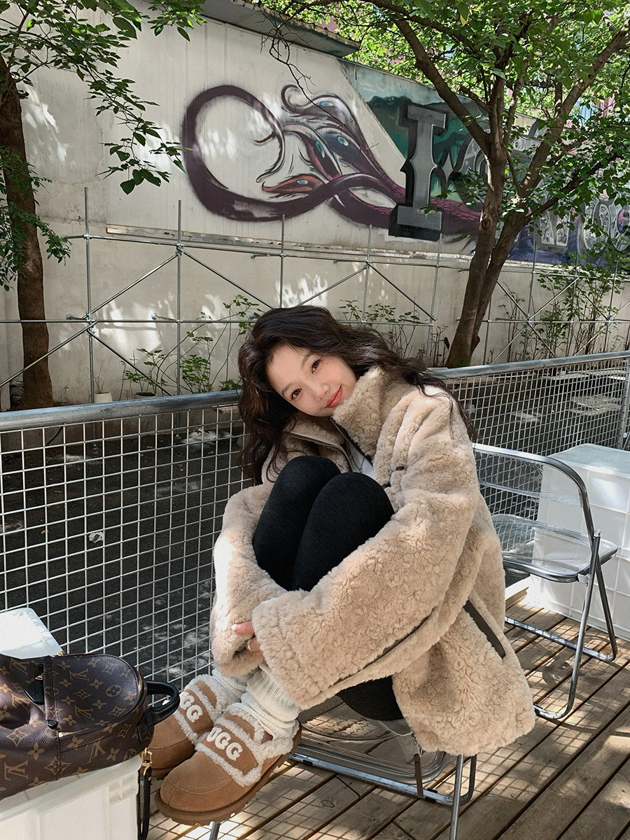 

Женская замшевая куртка Beibei Zhang с мехом ягненка, теплая, на молнии, винтажная, свободного кроя, длинная, из полиэфирного волокна