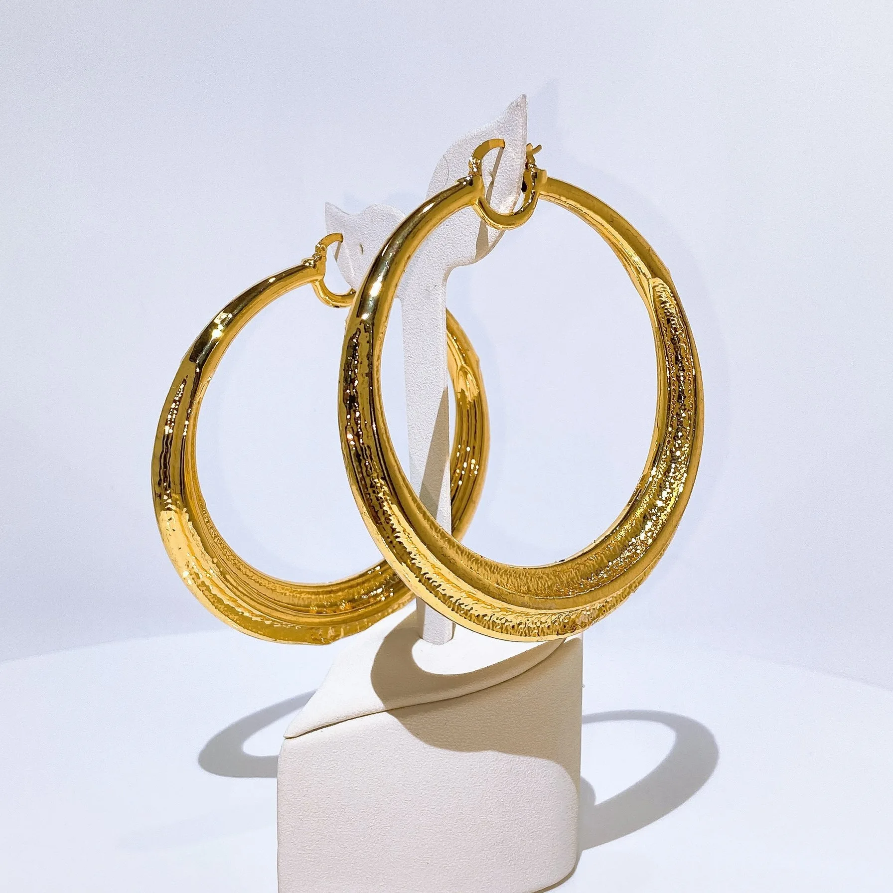 Hot Luxury 18K Gold Plated Hoop Earrings Vintage Oval Chunky Fashion Jewelry for African Women Daily Party Wedding Gift EK859