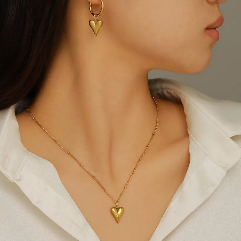Fashion Vintage Love Heart Pendant Necklace Trend Stainless Steel Earrings Golden Choker Party Jewlery Accessories Birthday Gift