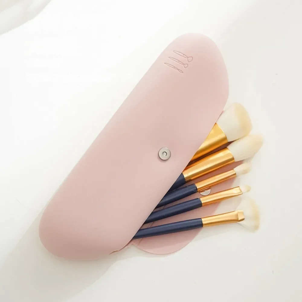 Travel Makeup Brush Holder Silicon Cosmetic Brushes Bag Portable for Getting Ready Travelling Cosmetic Case Makeup Organizers