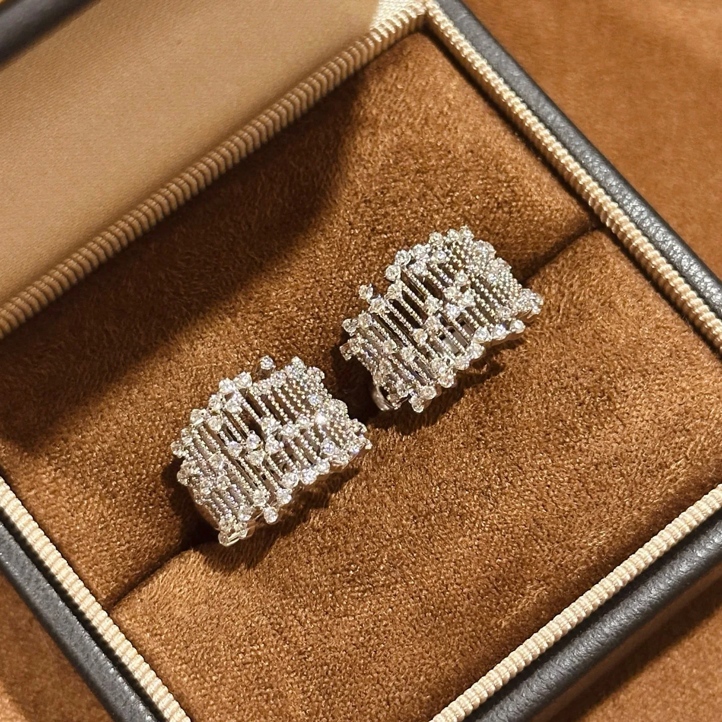 Trendy 925 Sterling Silver Stud Earrings For Women Openwork Rectangular Fringe Lattice Clear Accent Stones Luxury Fine Jewelry