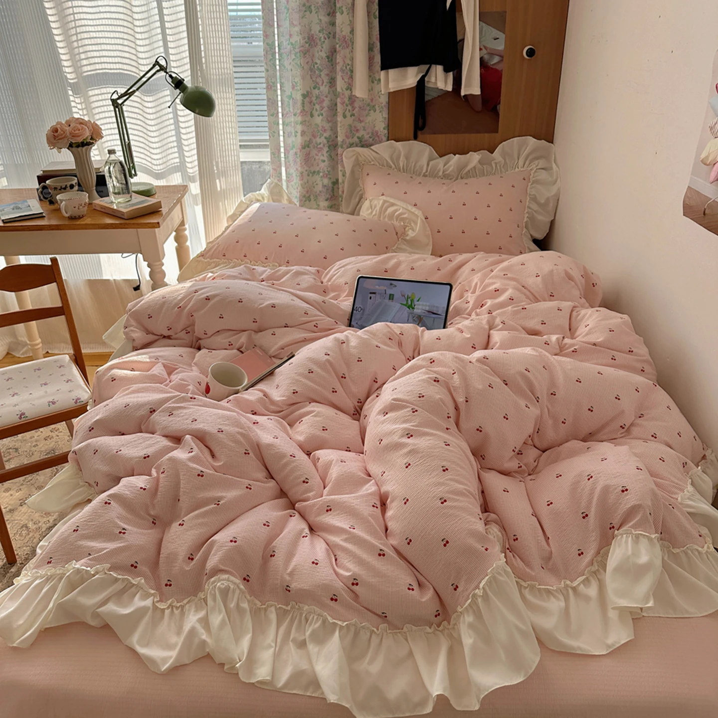 Conjuntos de Cama Kawaii com Estampa de Cereja, Estilo Cottagecore com Babados, Capa de Edredom e Lençol Ajustável para Meninas e Mulheres, Roupa de Cama Kawaii