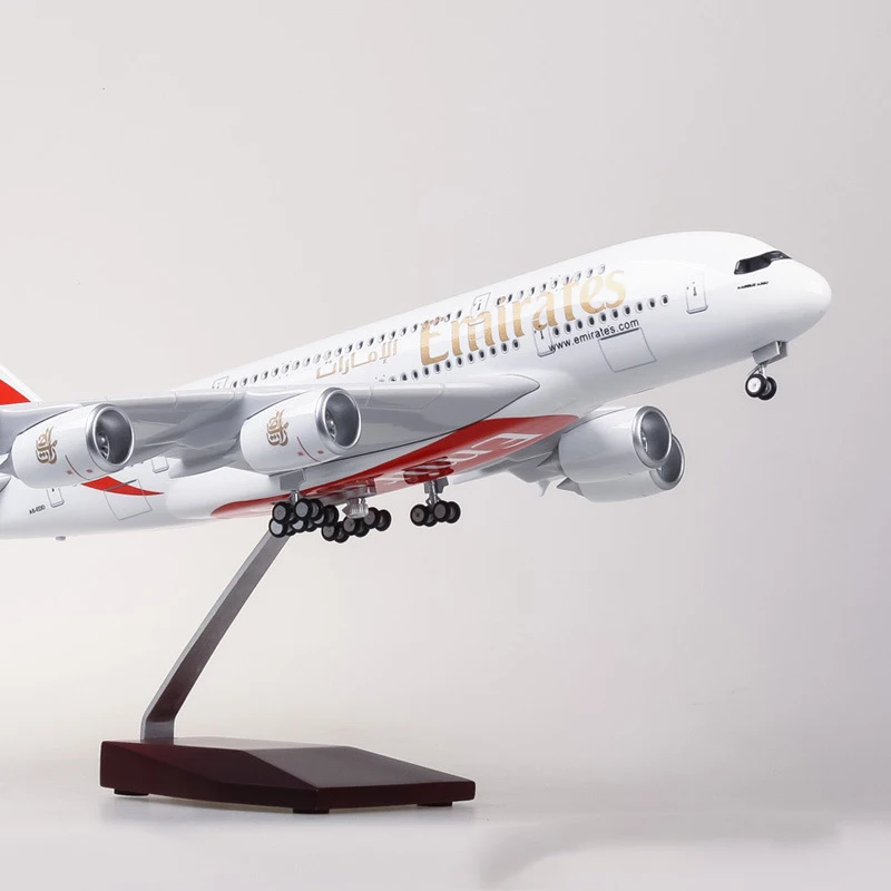 

С колесиком светильник 1:160 Emirates 380, модель самолета гражданского самолета моделей 45 см, коллекционная памятная модель