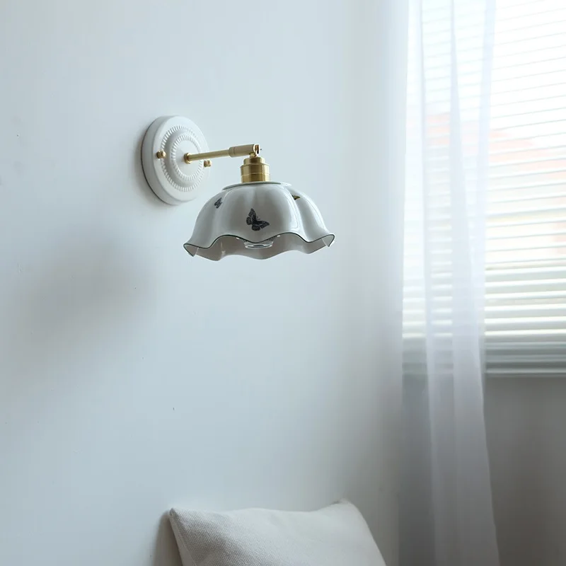 

American Retro Brass Luxury Wall Lamp Bedroom Bedside Simple Ceramic Corridor Light Living Room Background Wall Atmosphere Lamps
