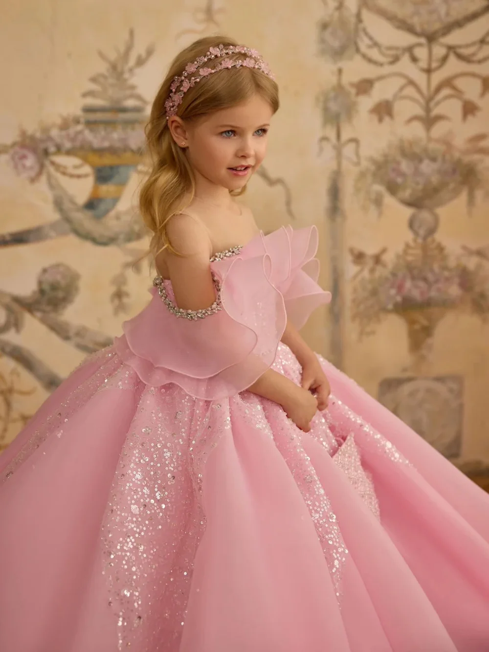 Ruffled Sleeve Luxury Beaded Kids Princess Gown For Stage Performance Silver Crystal A-line Long Girls Dresses Wedding Wear