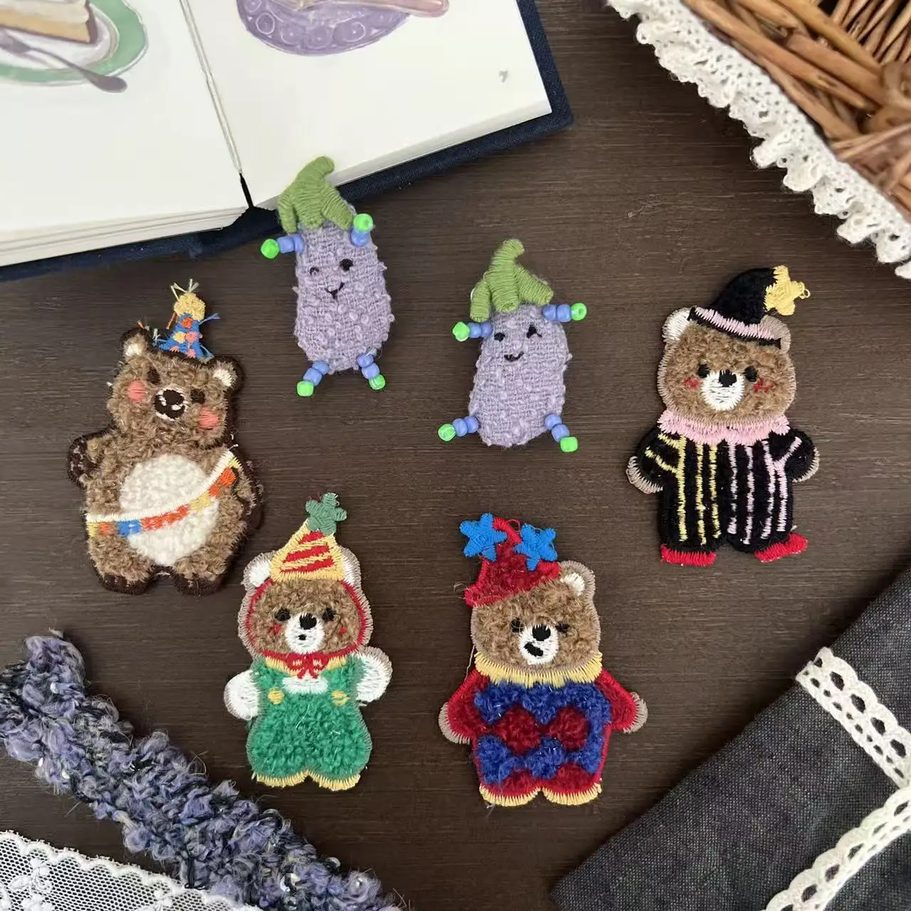 

New Cute Colorful Bear Fabric Patch Half Finished Brooch Set for Women DIY Jewelry Bag Accessory Premium Portable