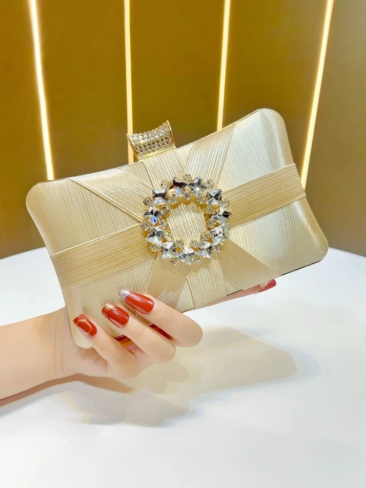

2025 Luxury Crystal Rhinestone Handbags Banquet Bag Women High-end Glitter Cell Phone Pocket Purse Party Necessary Shoulder Bags