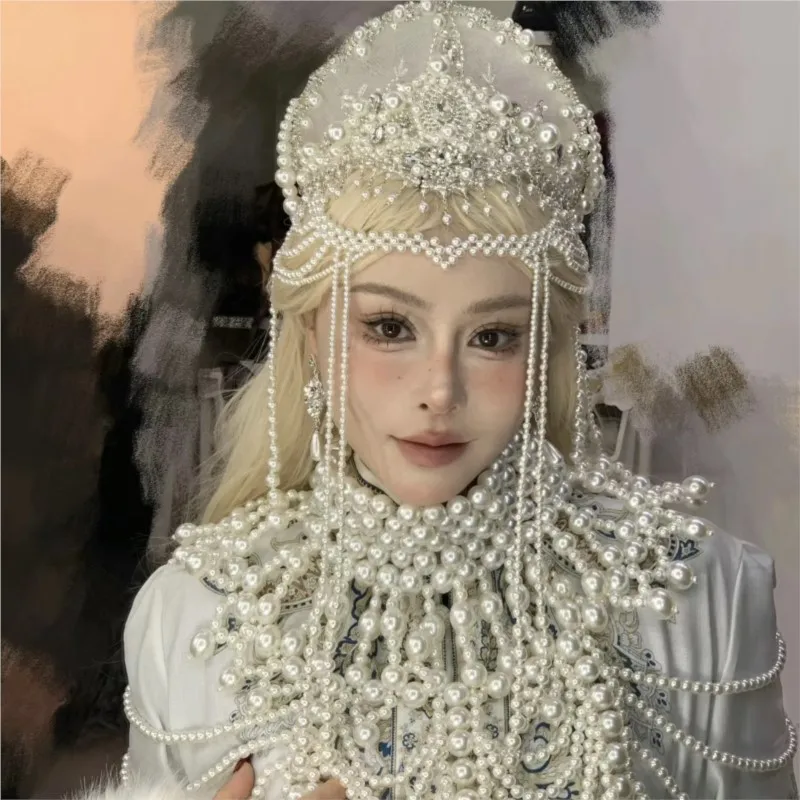 旅行のためのロシアの編み物の飾り、頭飾り、王冠の頭飾り、新しい頭飾り