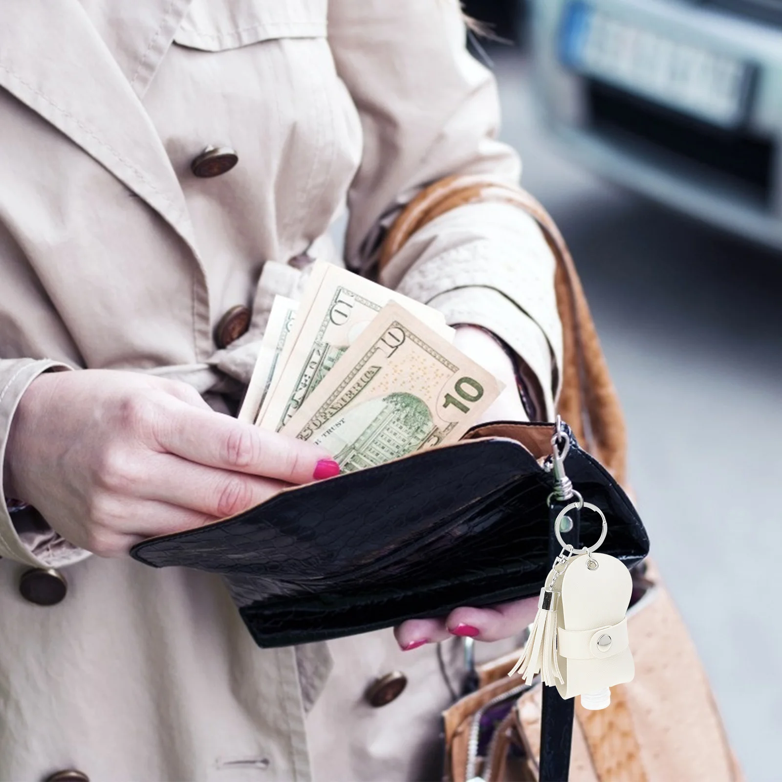 

Portable Leakproof Hand Bottle Keychain Travel Refillable Liquid Container Holder Bottle Cover Key Ring Hand Key Ring