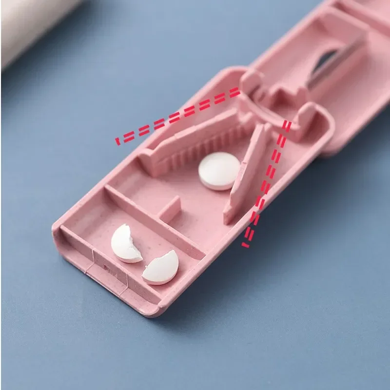 1pc Medicine Pill Holder Tablet Cutter Splitter Pill Case Mini Useful Portable Storage Box Pill Tablet  Cutter Divider