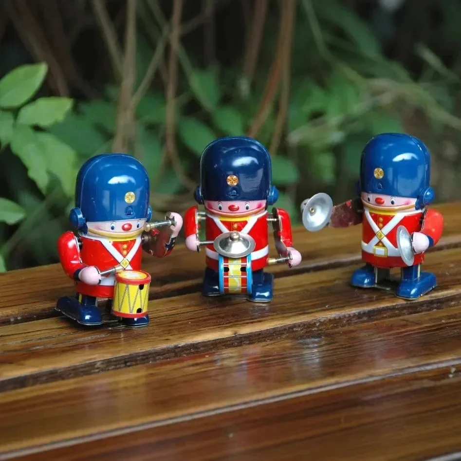 Bar cabinet decoration, winding iron toys, drumming soldiers, robots