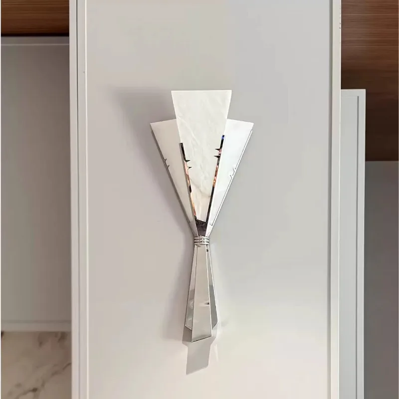 Spanish Marble Wall Lamp with Ancient Style and Creative Designer's Lighting Fixtures Suitable for Living Room Decoration