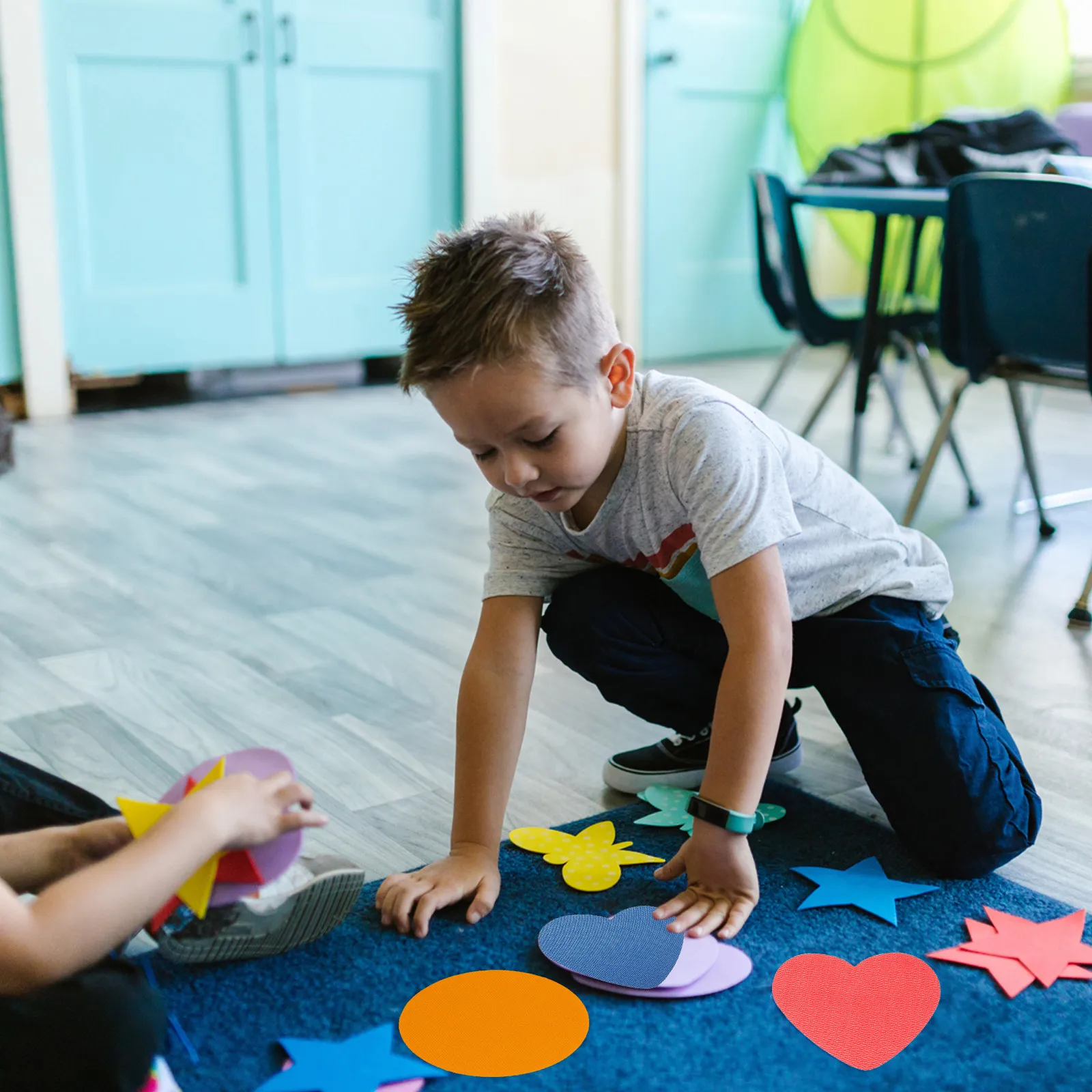 

20Pcs Colorful Carpet Spot Markers Industrial Grade Nylon Rug Floor Circles for Learning Colors Classroom Seating