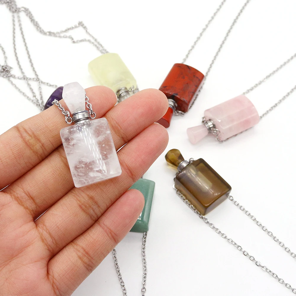 

Rectangle Crystal Perfume Bottle Pendant Necklace Essential Oil Diffuser Vial Charm Jewelry Accessories for Men and Women