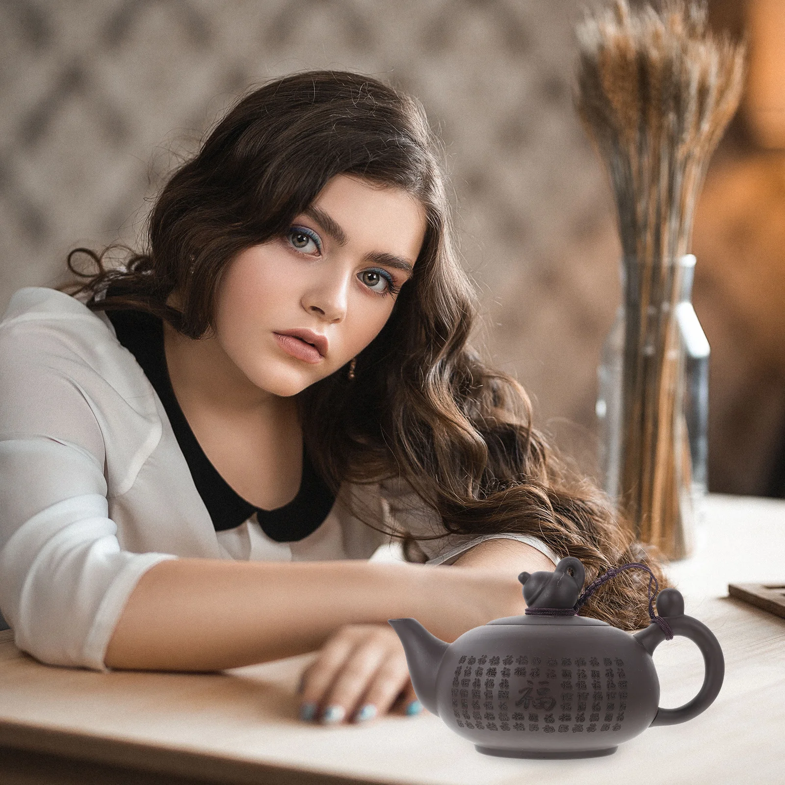 

1Pcs Ceramic Retro Teapot Adornment Fine Craftsmanship Creative Design Perfect for Home Use and Professional Tearooms