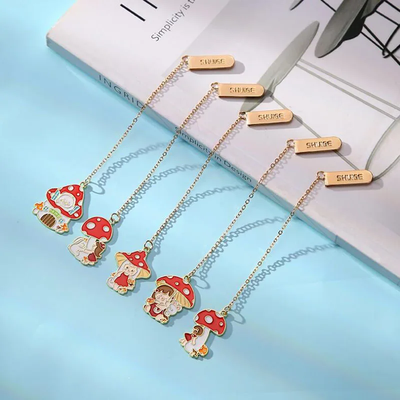 Kawaii Mushroom Bookmarks Creative Classical exquisite Mini Metal Art Pattern Bookmark Page Folder Markers Office School Supplie