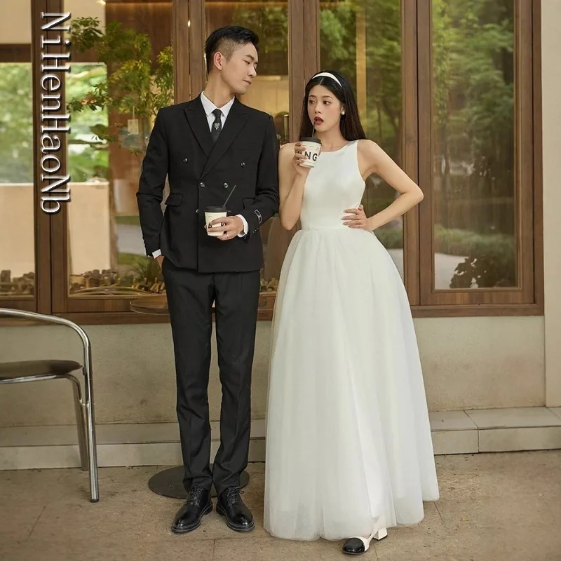 Robe de mariée légère coréenne, blanche, sans manches, robe de fiançailles, nouvelle collection 2025