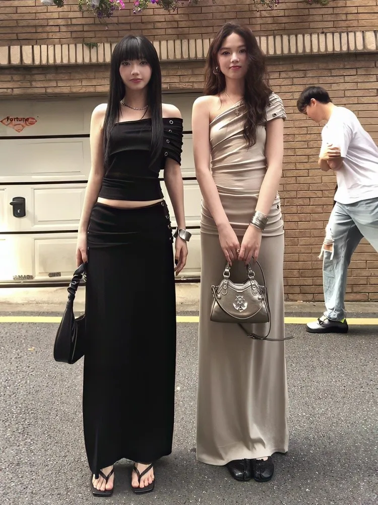 

Summer 2026 Asymmetric Shoulder Bared Pleated Slim Fit Bodycon Skirt Set Women's Fashionable Two-Piece Polyester Ensemble