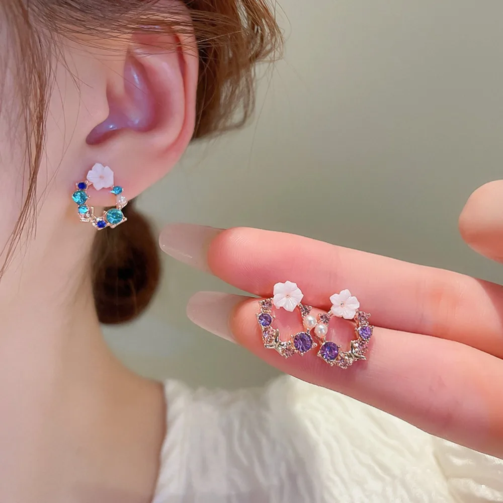 Un par de pendientes florales para atuendos elegantes de vacaciones y fiestas, inspirados en la moda japonesa y coreana, para adolescentes, mujeres, regalo de San Valentín, Día de la Madre, Navidad.