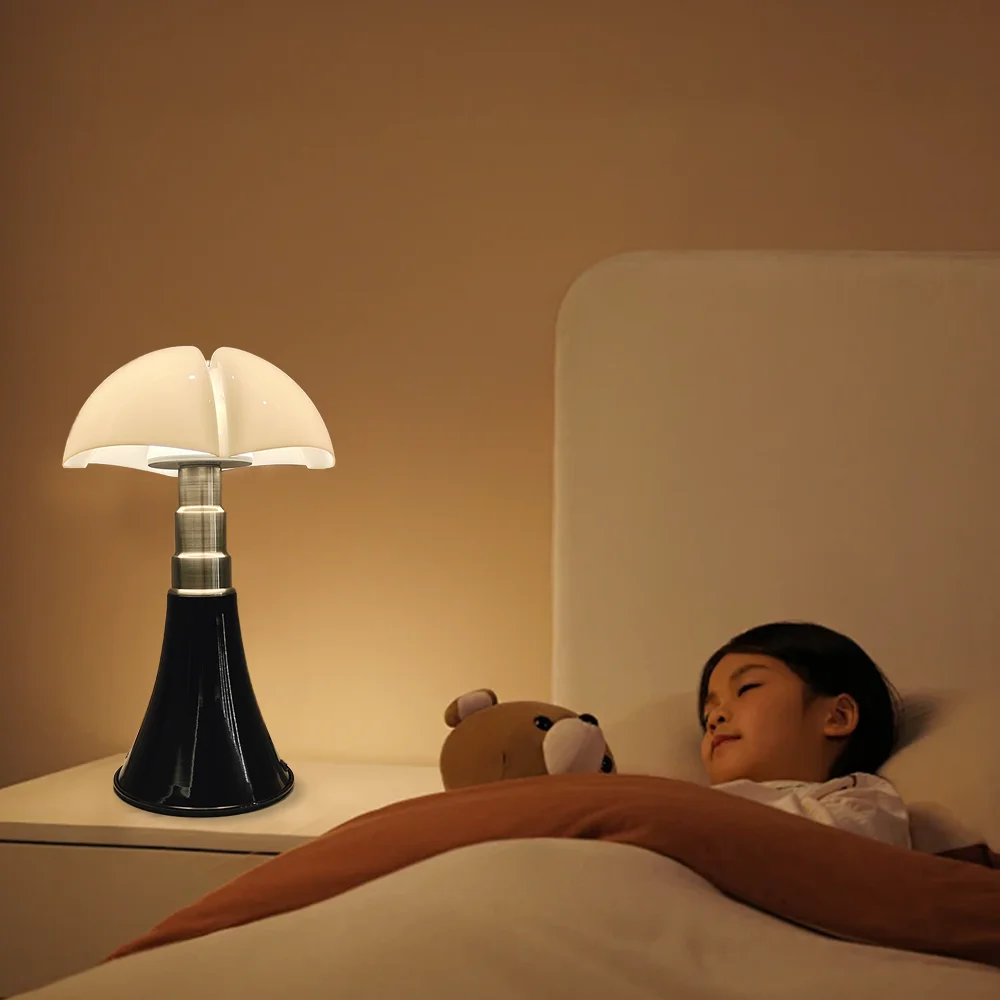 Criativa Minimalista Bat Table Lamp, Escandinavo Abajur, Iluminação Interior Decorativa, Sala de Estar e Estudo, Iluminação Quarto