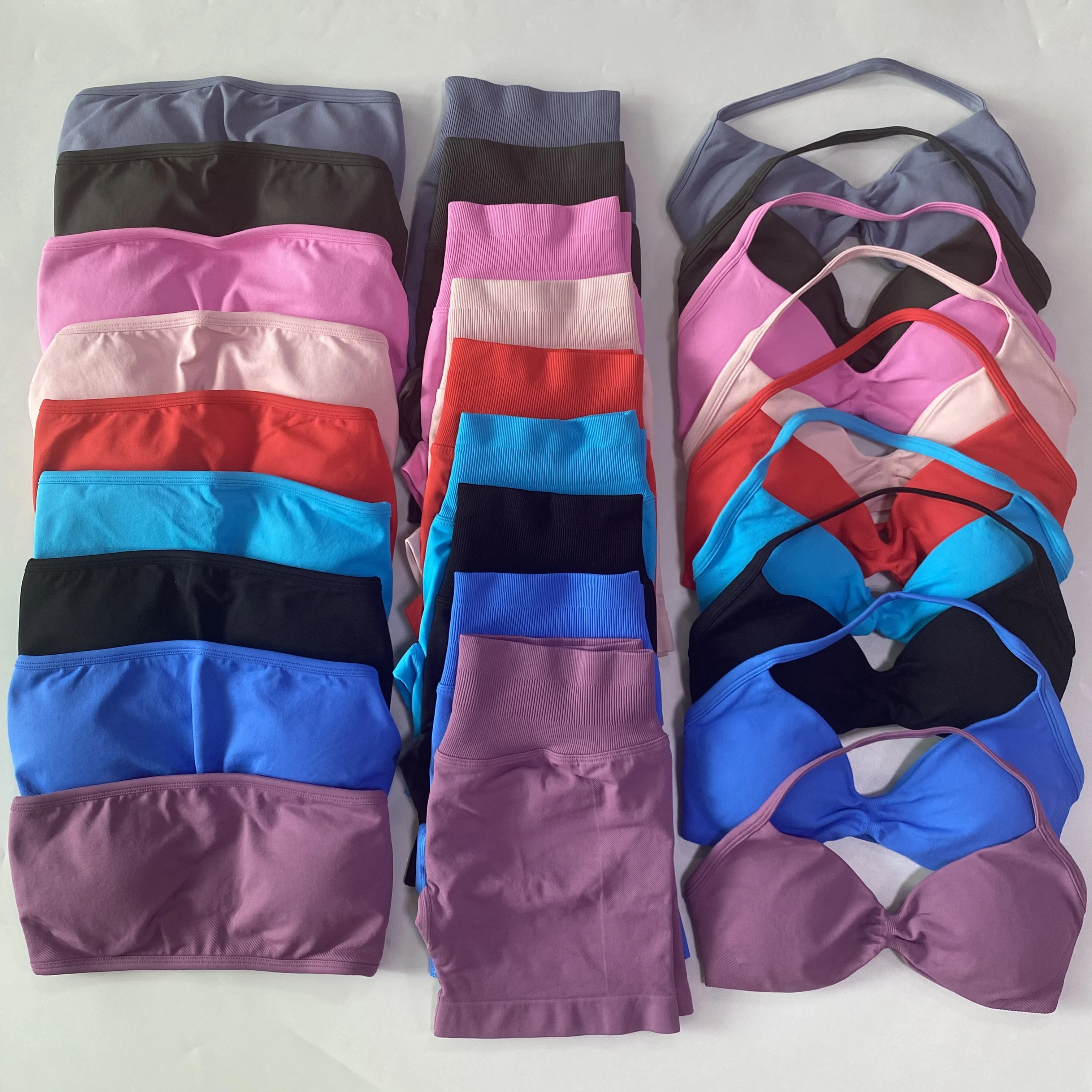 3-teiliges Workout-Set für Damen, rückenfreier Bandeau-Sport-BH mit Trägern, Scrunch-Shorts, Yoga-Kleidung, Sportbekleidung, Outfits, Gym-Set – Detail 10