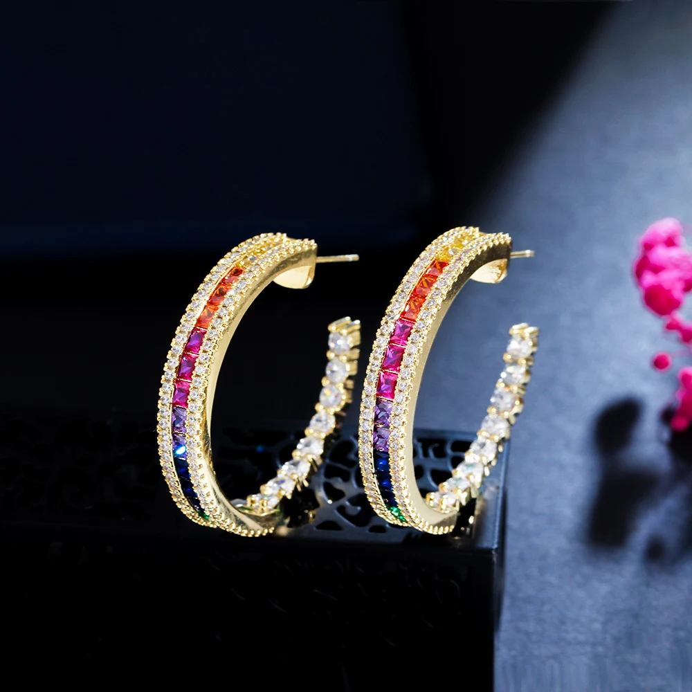 CWWZircons Trendige Bunte Regenbogen-Kubikzirkonia Große Goldfarbene Runde Creolen für Frauen Boho Alltag Party Schmuck E0813 – Detail 4