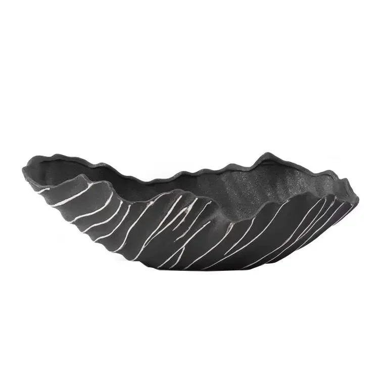 Creative modern black special-shaped texture fruit plate garlic head ornament model room living room porch dining room kitchen d