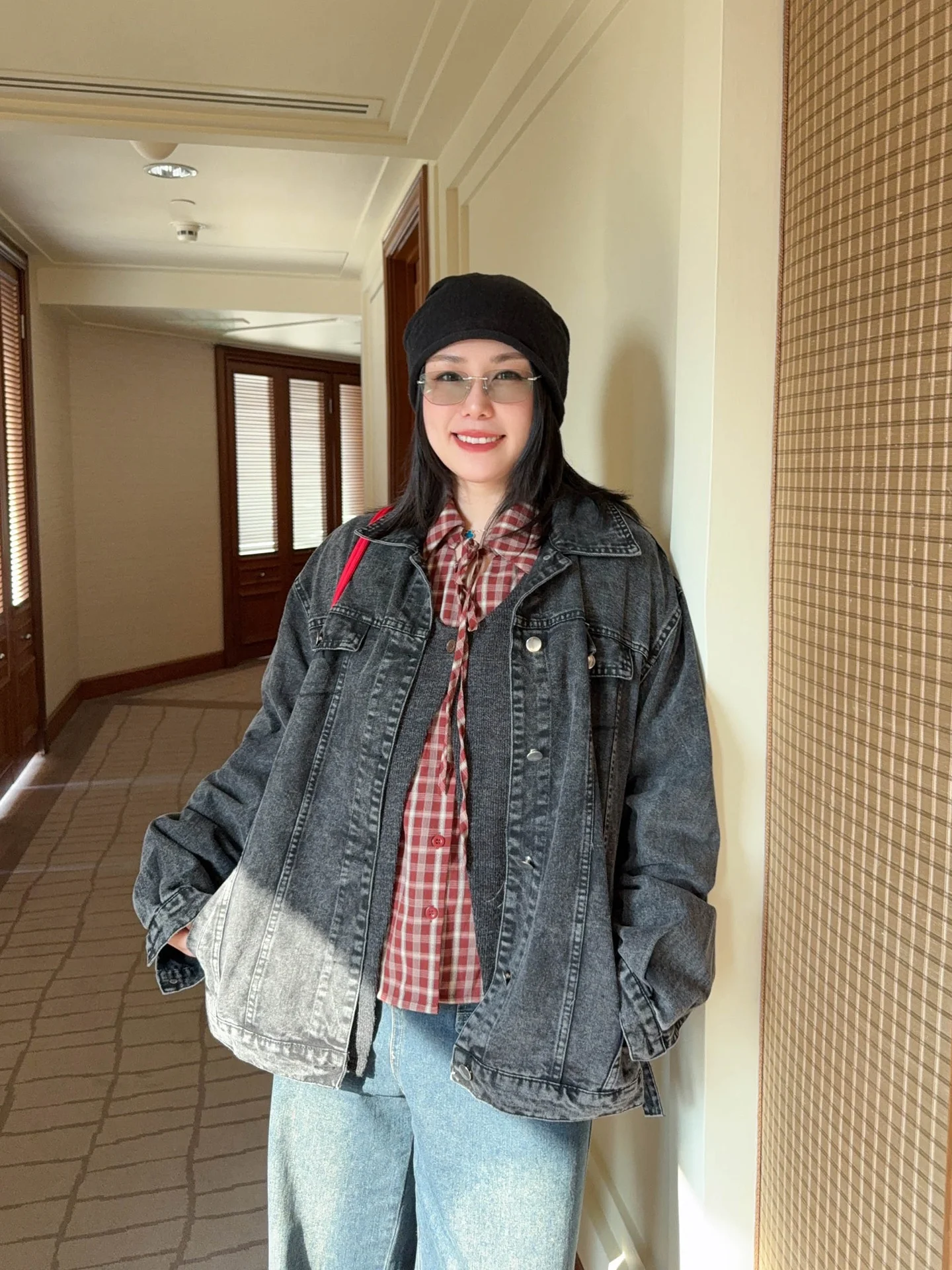

VOGANA Large Size Women's Fashionable Streetwear Loose Slimming Vintage Washed Denim Jacket Spring Casual Korean Style