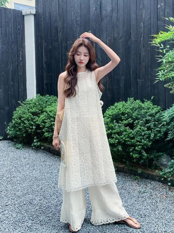 

Elegant Hollow out Vest Skirt Set Women's Summer 2025 Wide Leg Pants Two Piece Set Beige Fashionable And Stylish Outfit