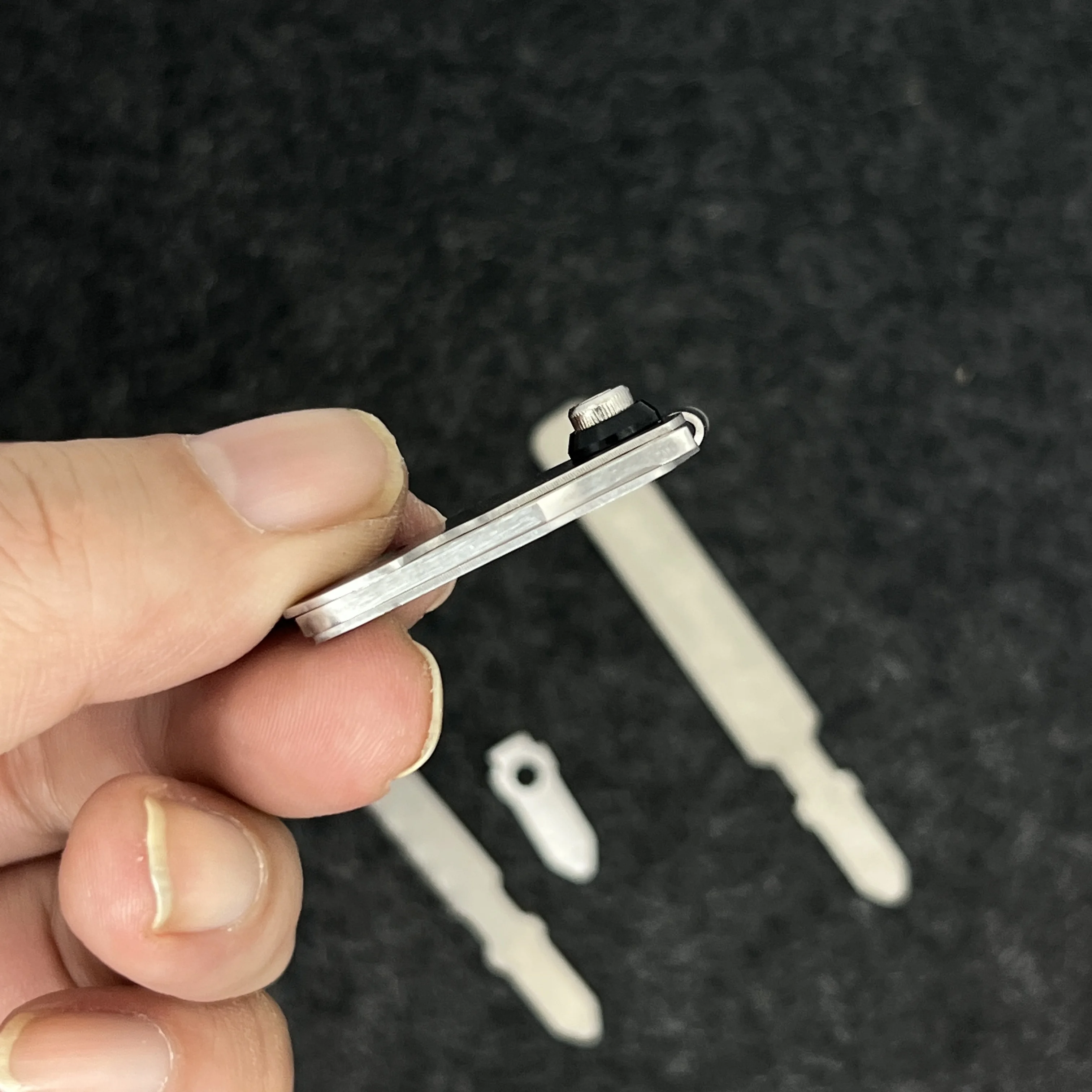 Metal/Wood Saw T-Shank Holder with Thumb Grip and 600 Mesh File For Leatherman MUT EOD MOD Part DIY Accessories view 6