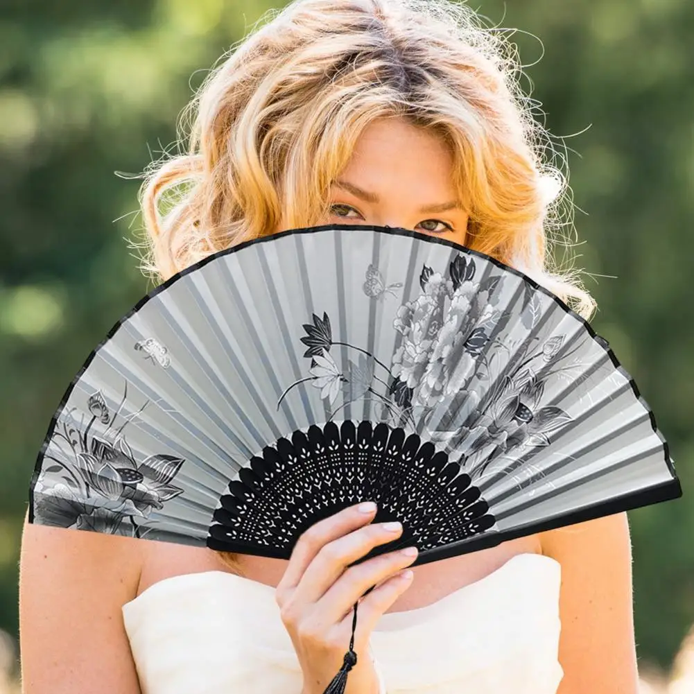 Folding Fan Elegant Chinese Vintage Style Bamboo Handheld Fan Set for Parties Weddings Home Decor Exquisite Flower Japanese