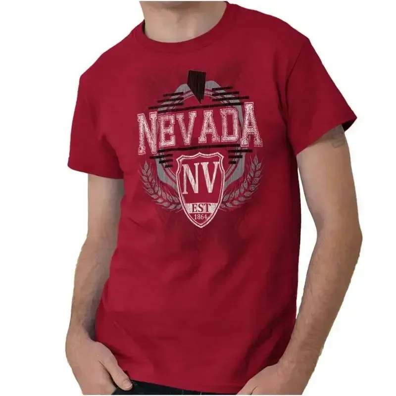 Традиционная туристическая сувенирная футболка Nevada для взрослых с короткими рукавами и круглым вырезом.