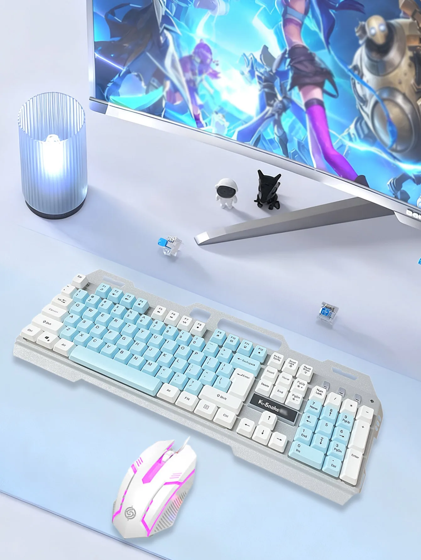 

Комплект проводной клавиатуры и мыши KM-520, подходящий для деловых офисных работ/игр, совместим с несколькими системами.