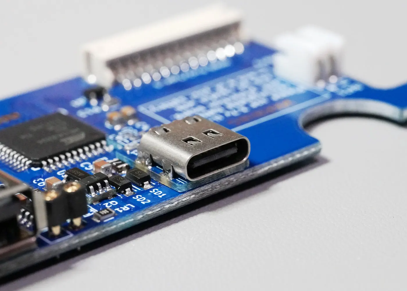 YDKB HHKBBLE main control, MiniUSB interface modified Type-C adapter board, directly improving service