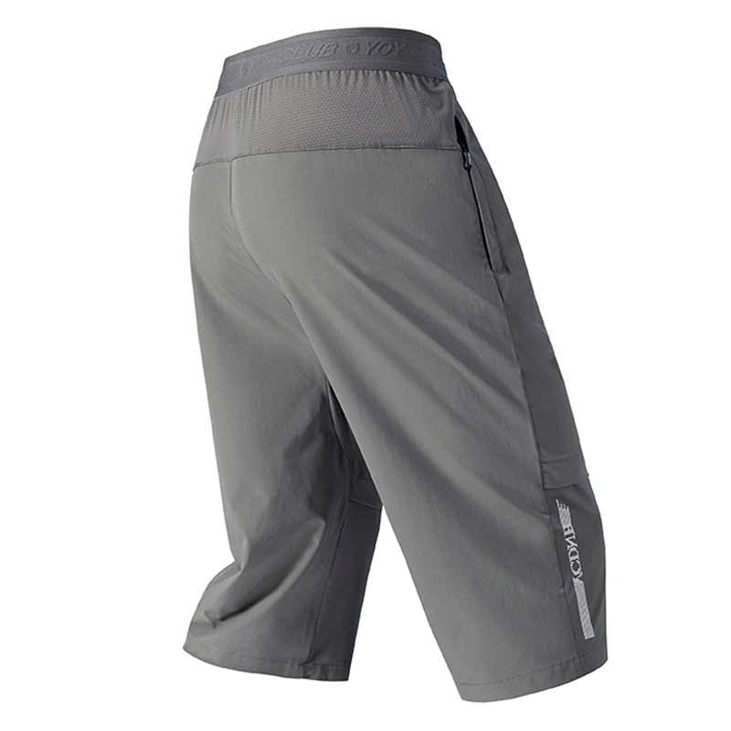 Pantaloncini estivi in seta di ghiaccio da uomo elastico in vita ad asciugatura rapida pantaloni sportivi Casual sottili moda palestra allentata Sport Running pantaloncini al polpaccio