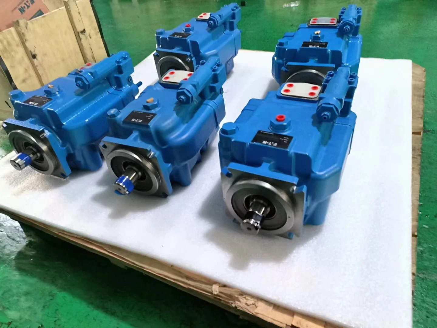 2025Hydraulic vickers pumps PVH PVH57 PVH98 PVH131 PVH074R01AB10A250000002001AE010A  variable Displacement Piston Pumps