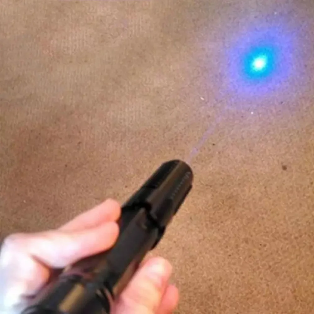 015 مؤشر ليزر تحويل نمط الحيوانات الأليفة LED لطيف الليزر القط لعبة التفاعلية مشرق الرسوم المتحركة لديها لعبة القلم البطارية