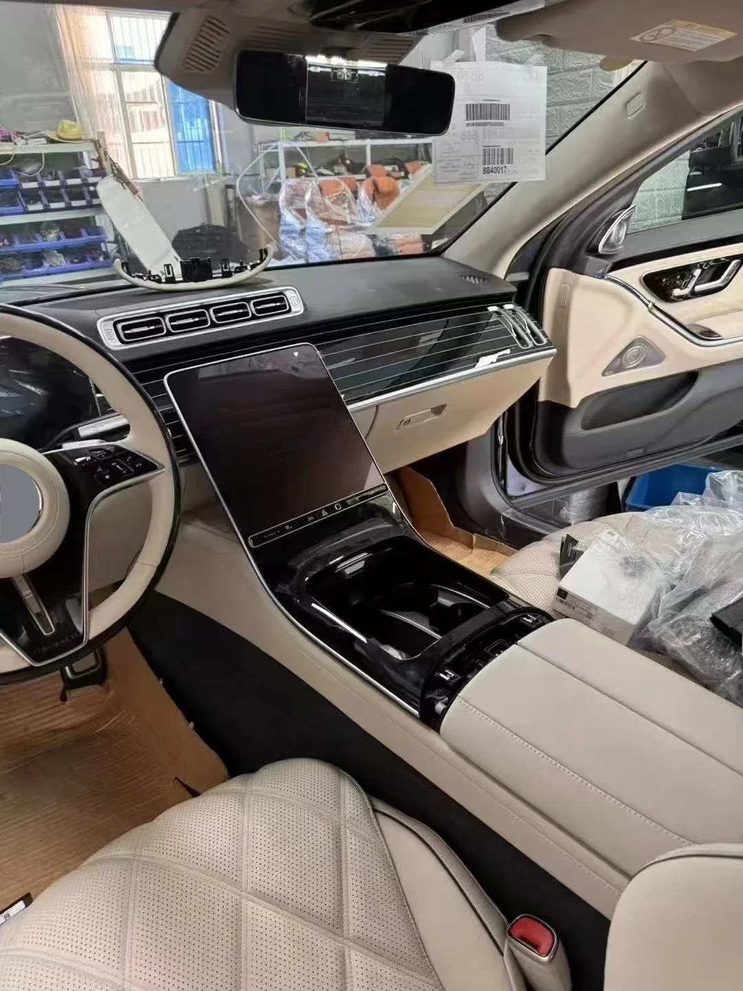 Pour le kit intérieur de mise à niveau de la classe S W223 S400 au S680.