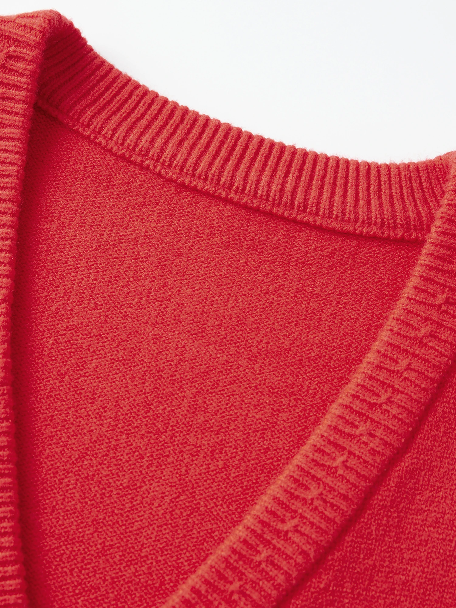 سترة نسائية احتفالية لعيد الميلاد مع تطريز مستوحى من العسكرية ورقبة على شكل حرف V مضلعة - قميص بدون أكمام متماسك لـ a