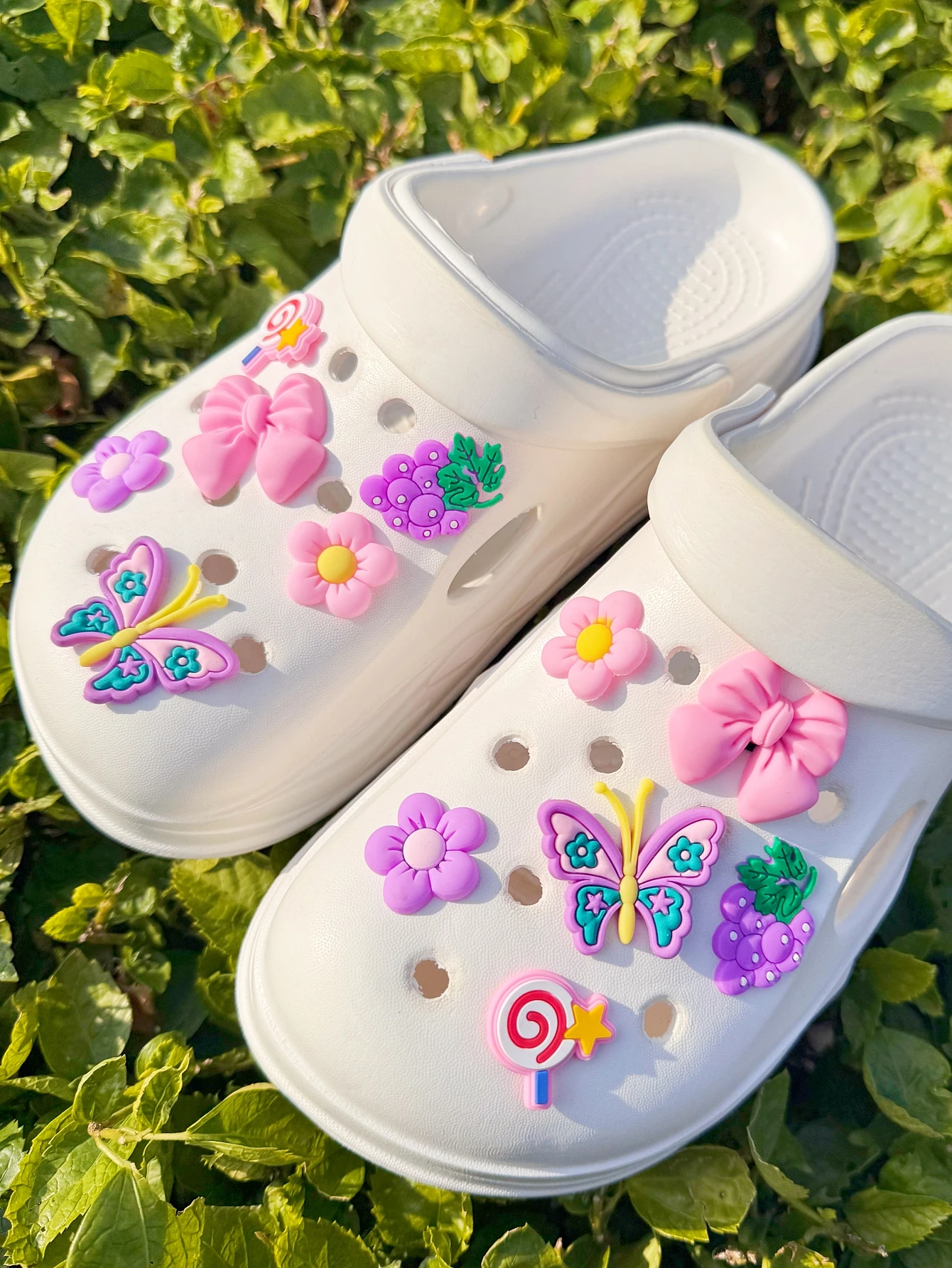 

12 pcs of PVC Butterfly Flower Lollipop-style Bow Decorations for Shoes - Fun and Multi-functional Personalized Shoe Accessories