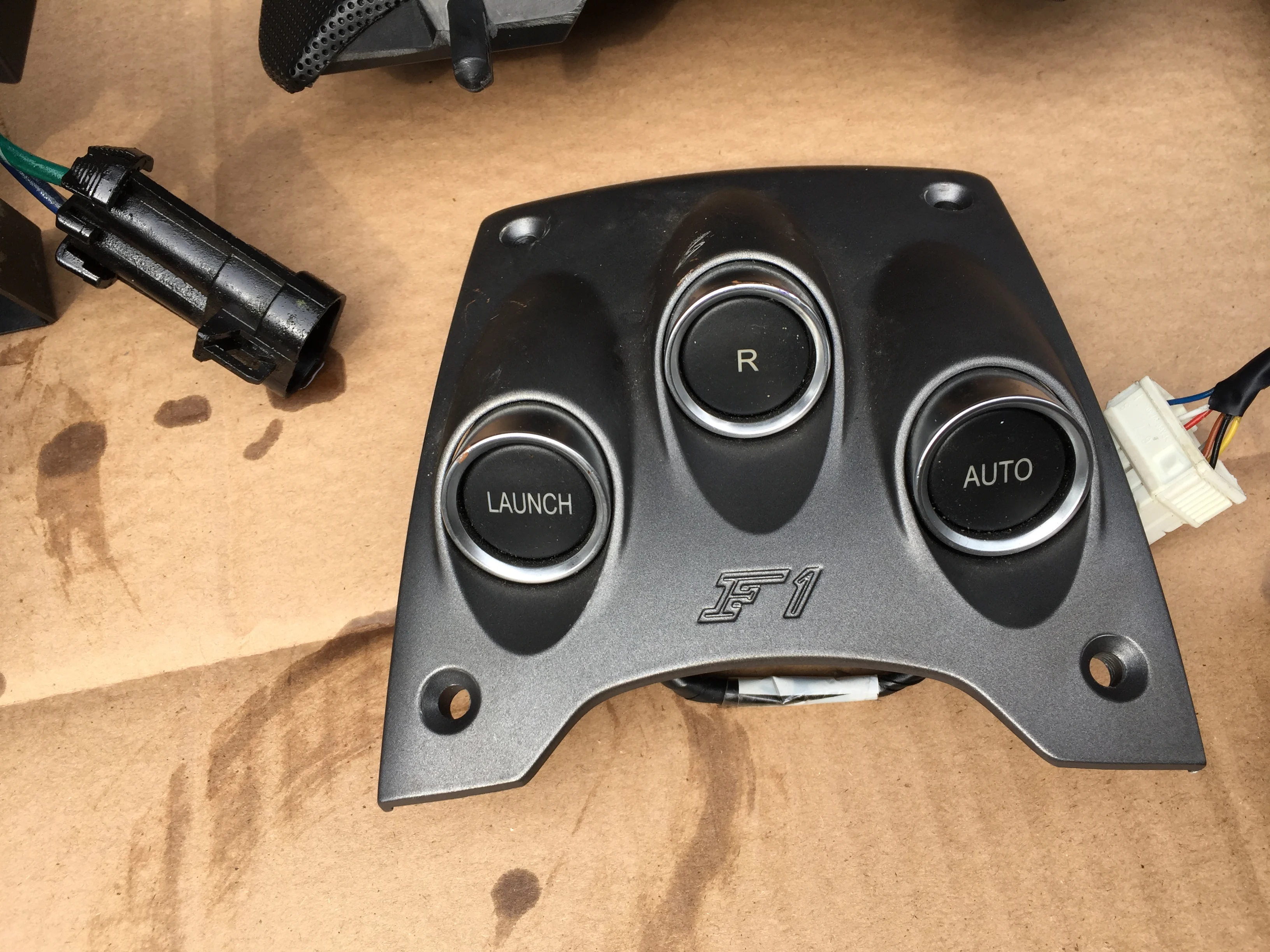 Original  Center Console Gearbox Switch Trim Panel Suit for  F1 458 Italia Spider OEM 82745000 83045000