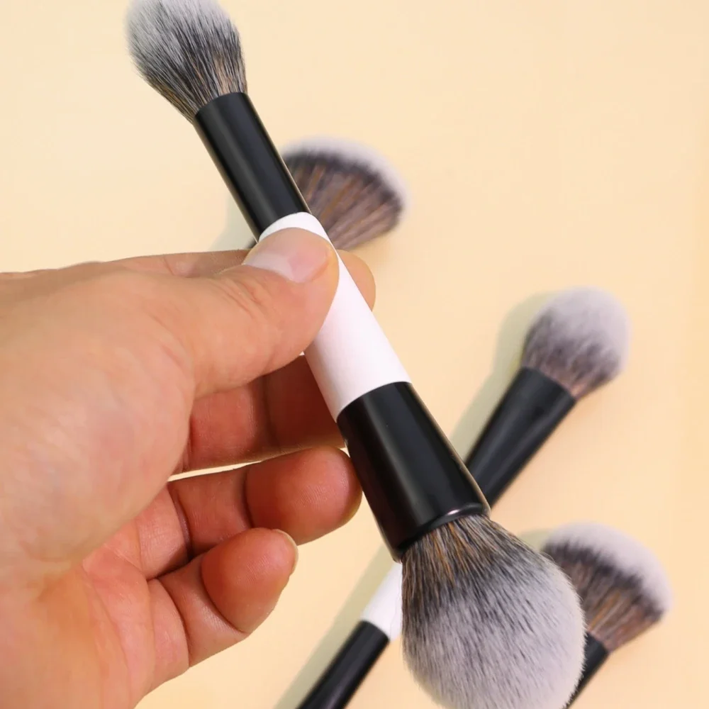 Pinceau pour fond de teint à double extrémité, fard à joues en poudre à double extrémité et pinceau de maquillage pour Contour de fond de teint