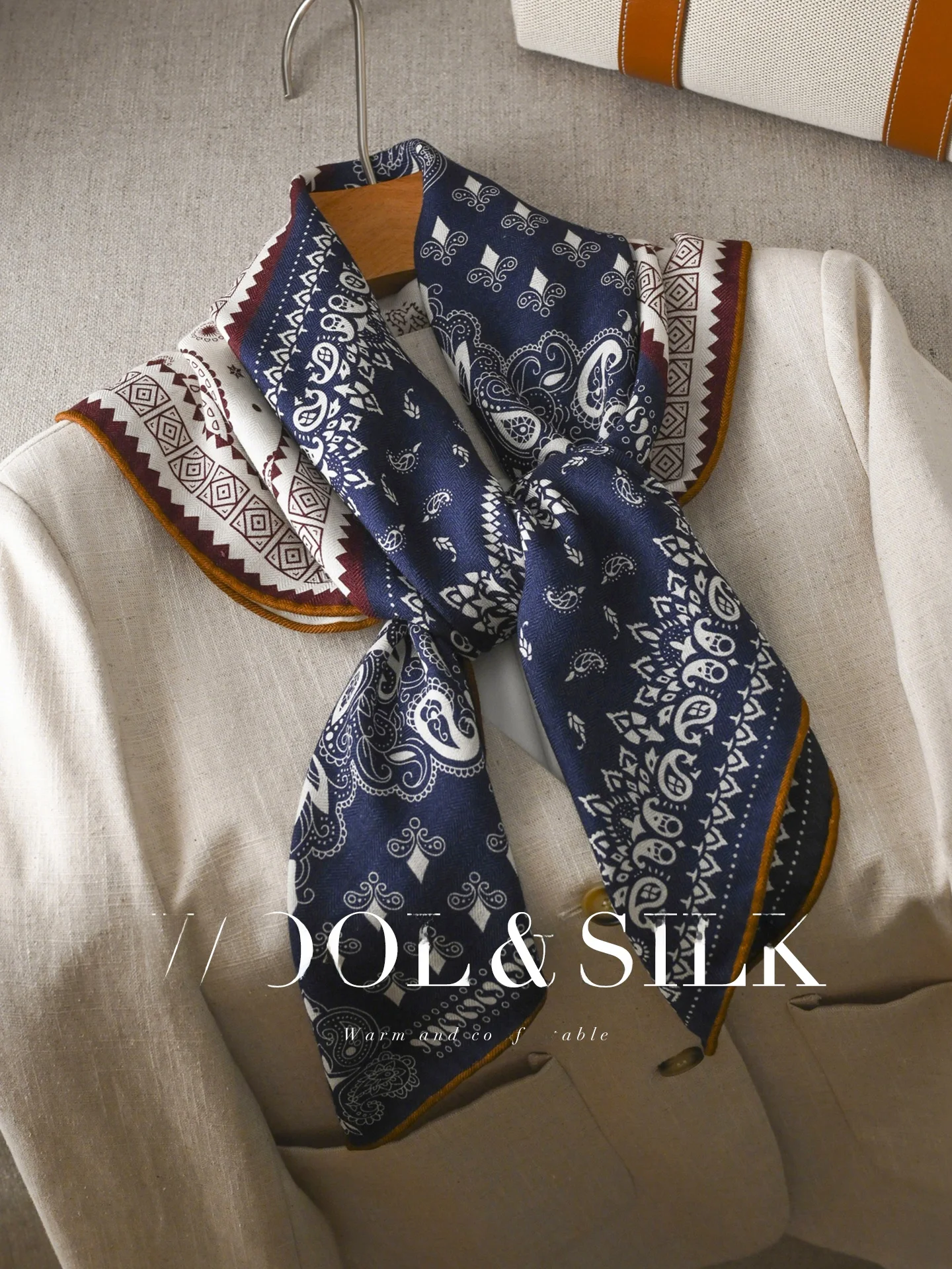 Echarpe-legere-en-soie-et-laine-bleue-pour-femme-nouvelle-collection-2026-sensation-de-luxe-grande-taille-carree-tendance-printemps