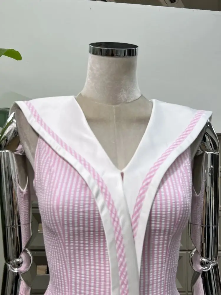 Zabawne, urocze, designerskie, letnie, nowe sukienki damskie, wiązane, w paski, granatowe, z falbankami, na przyjęcie urodzinowe, do klubu, wieczorowe, dla celebrytek.