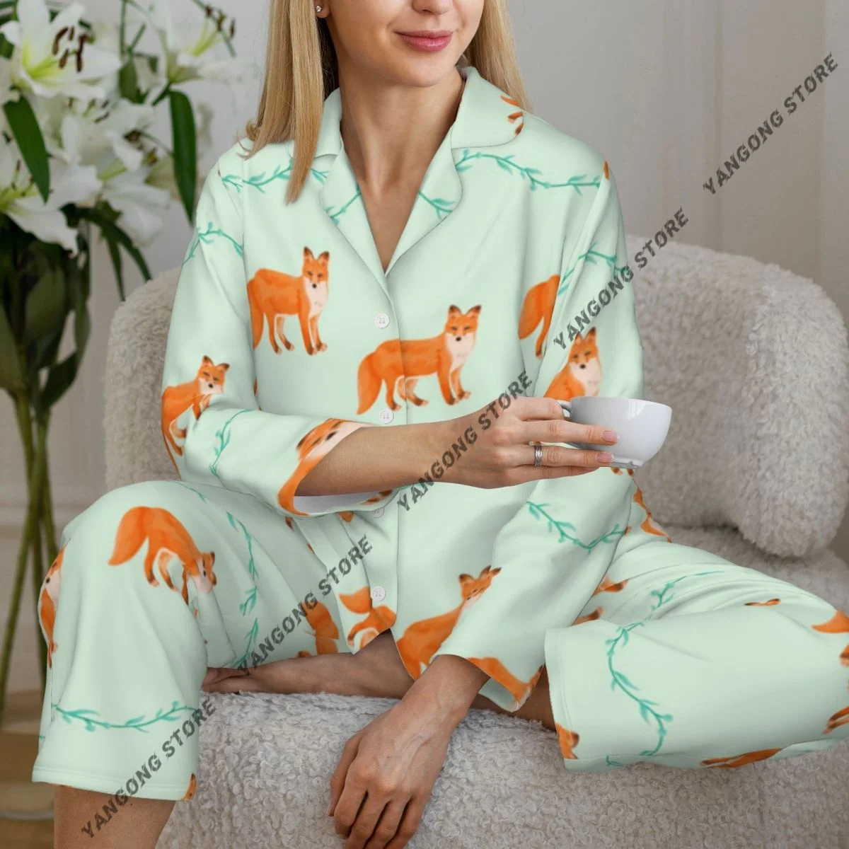 Foxes Animals Womens Pajamas Loungewear Two-piece Sleepwear Button-Down Full Sleeve Long Pajamas Set