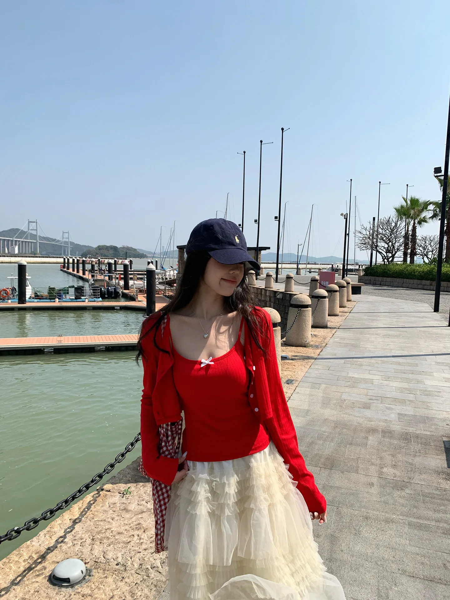 

Красный комплект из двух предметов: модный летний наряд для женщин в стиле принцессы, кардиган с длинными рукавами и брюки с завязками на высокой талии