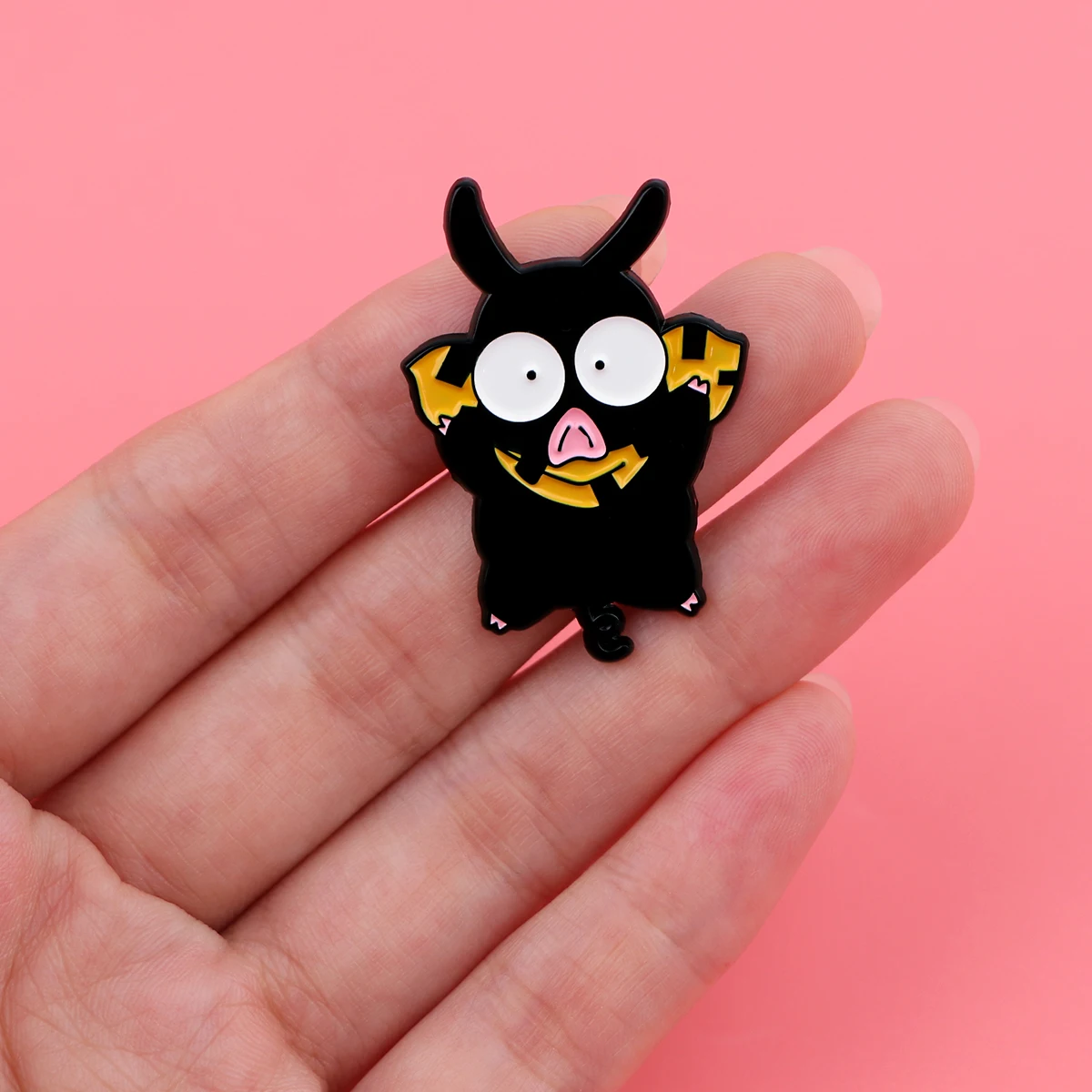 Cute Pig Enamel Pins Cartoon Girl Badge on Backpacks Brooches For Jackets Clothing Bag Decoration Fans Collection Gifts