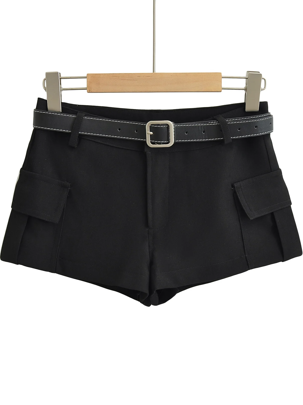 กางเกงขายาวทรงตรงสไตล์สตรีท แต่งเข็มขัดเอวต่ำ ดีไซน์เซ็กซี่ทันสมัยสำหรับสาวๆ  งานปักละเอียด  คอลเลคชั่นใหม่สำหรับฤดูร้อน