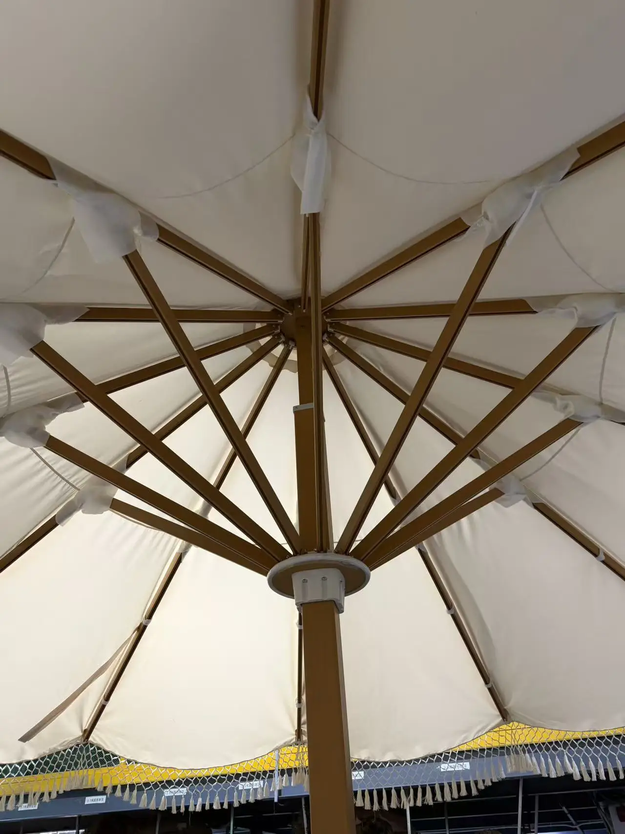 New Arrival Modern  Waterproof Outdoor Parasol with Tassel Fringe for Hotels Cafs Parks & Scenic Spots
