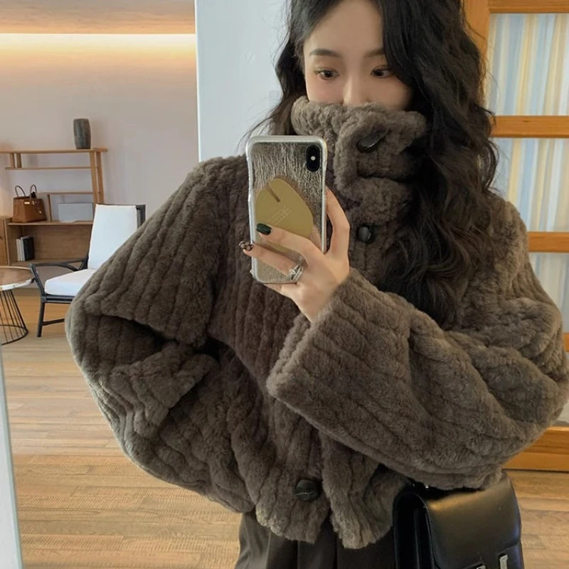 

Vintage Faux Fur Cropped Jackets Women Korean Style Fluffy Short Coats Elegant Thick Warm Outwear Coat Chic Autumn Winter Sweet